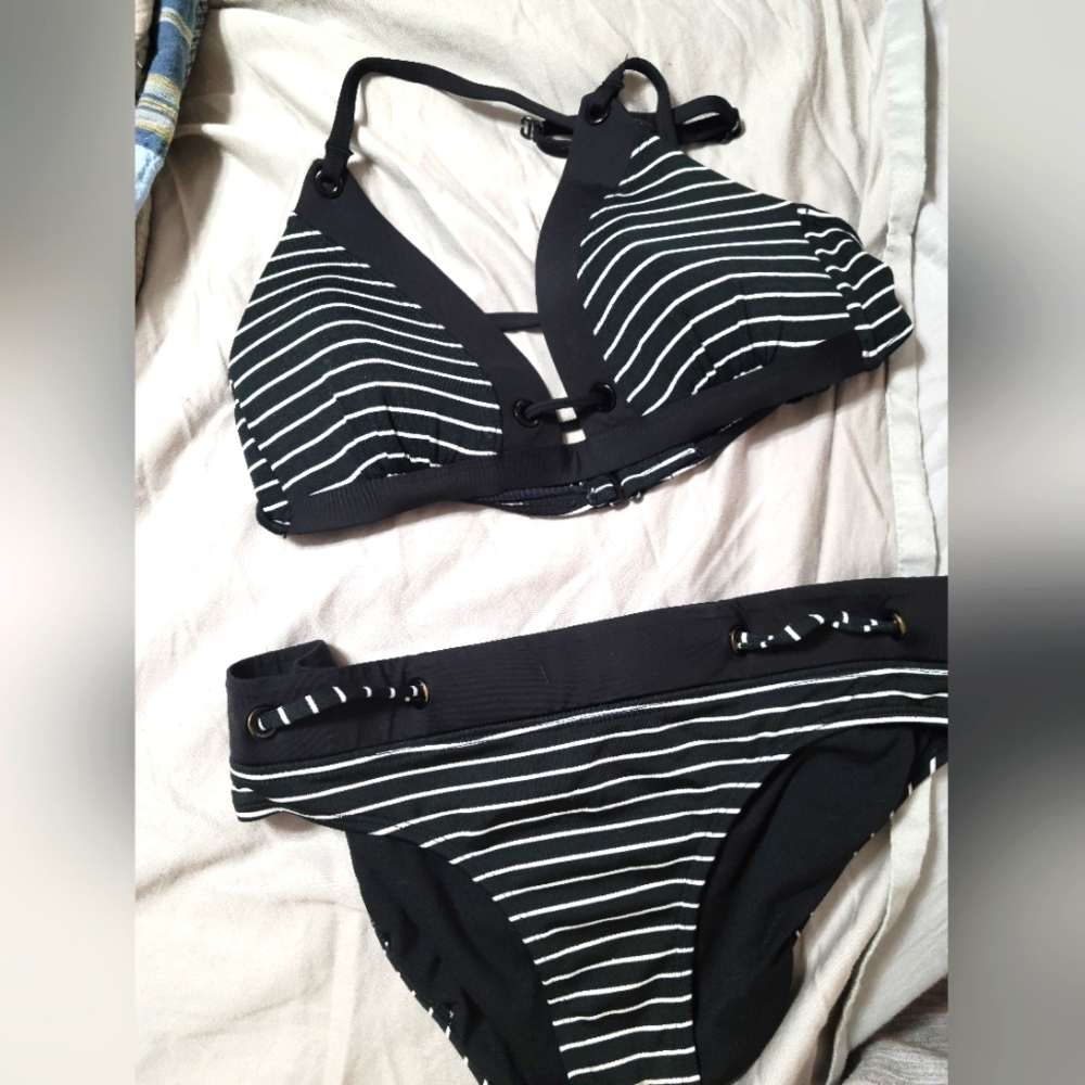 Bikini top and Bottom
